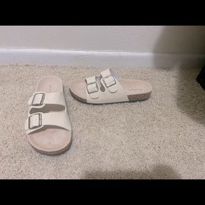 Cream sandle size 8
